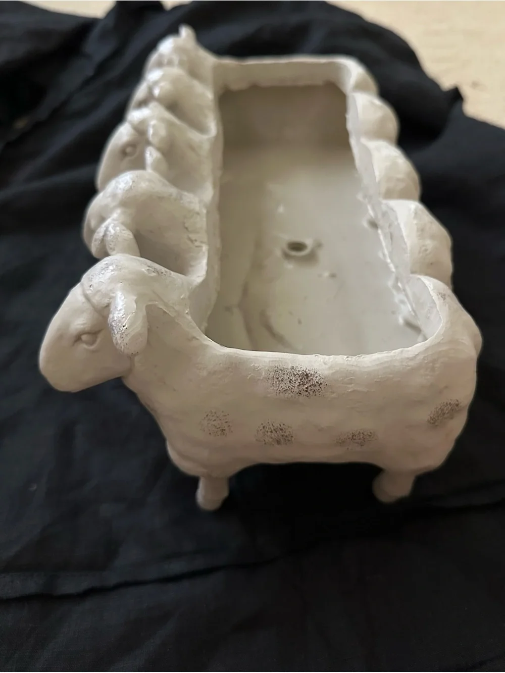 Off-white Resin Sheep Plante - Charming Farmhouse Accent